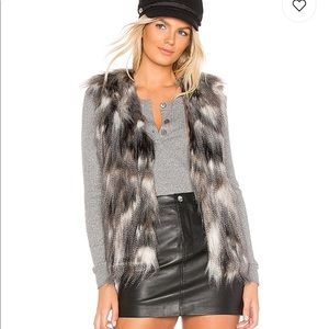 BNWT CUPCAKES & cashmere faux fur vest